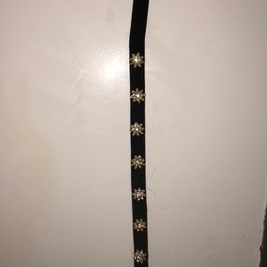 Vintage floral choker